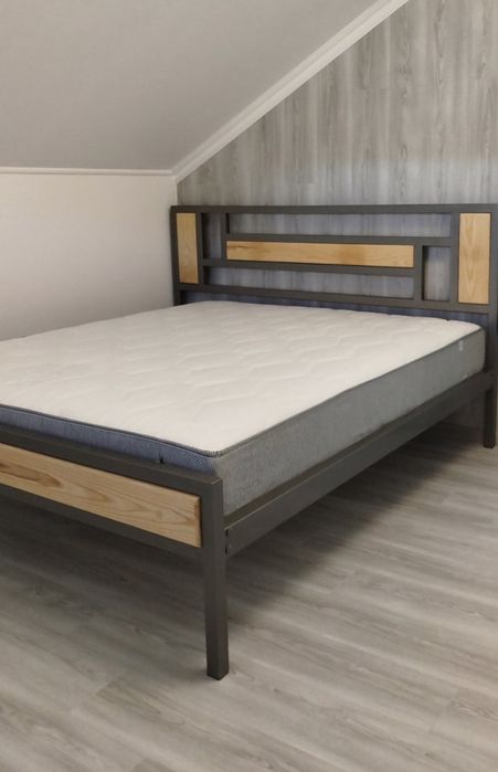 Ліжко 160×200 в стилі лофт
