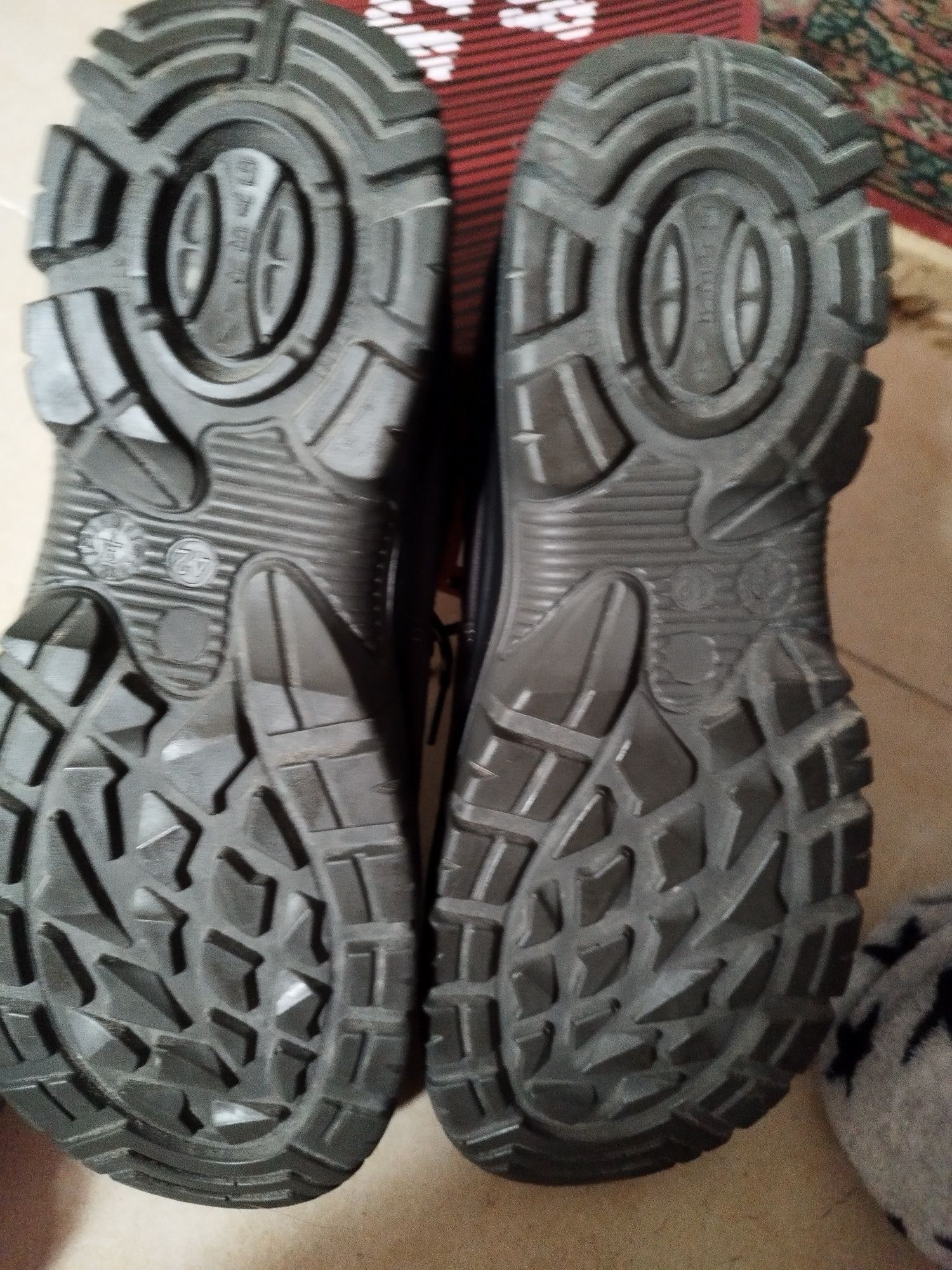 Sapatos de segurança/biqueira de aço n.40 e 42