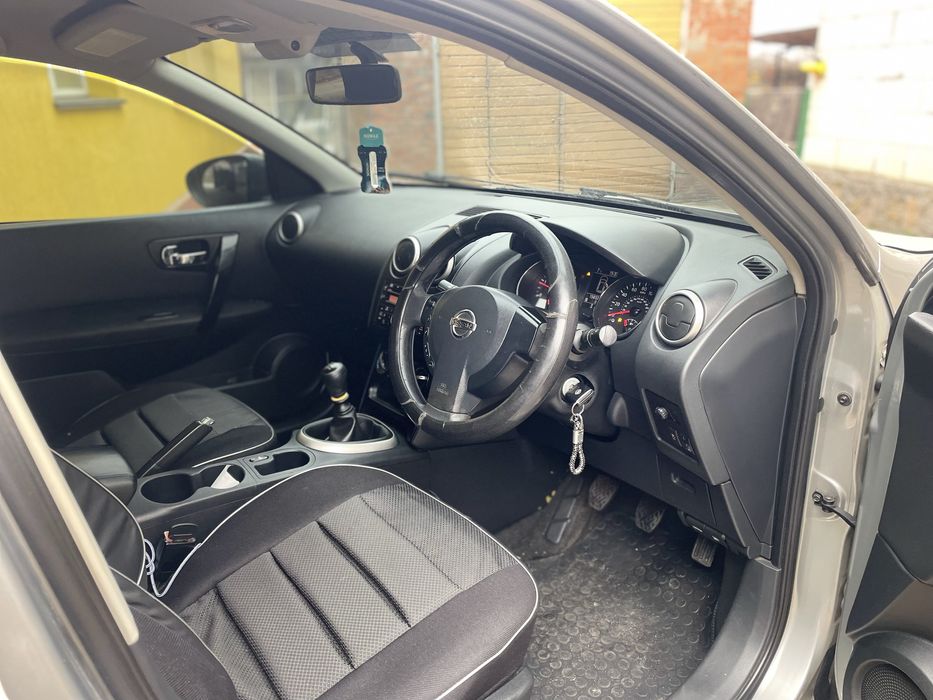 Продам нісан кашкай  гарний стан дизель