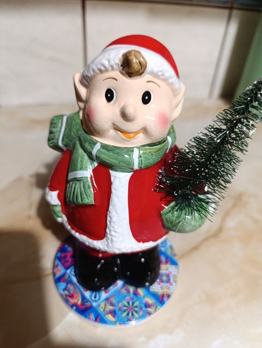 Nowa figurka świąteczna Elf z oświetleniem LED.