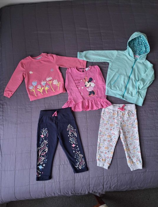 Paczka ubrań dla dziewczynki 86 spodnie dres bluzy