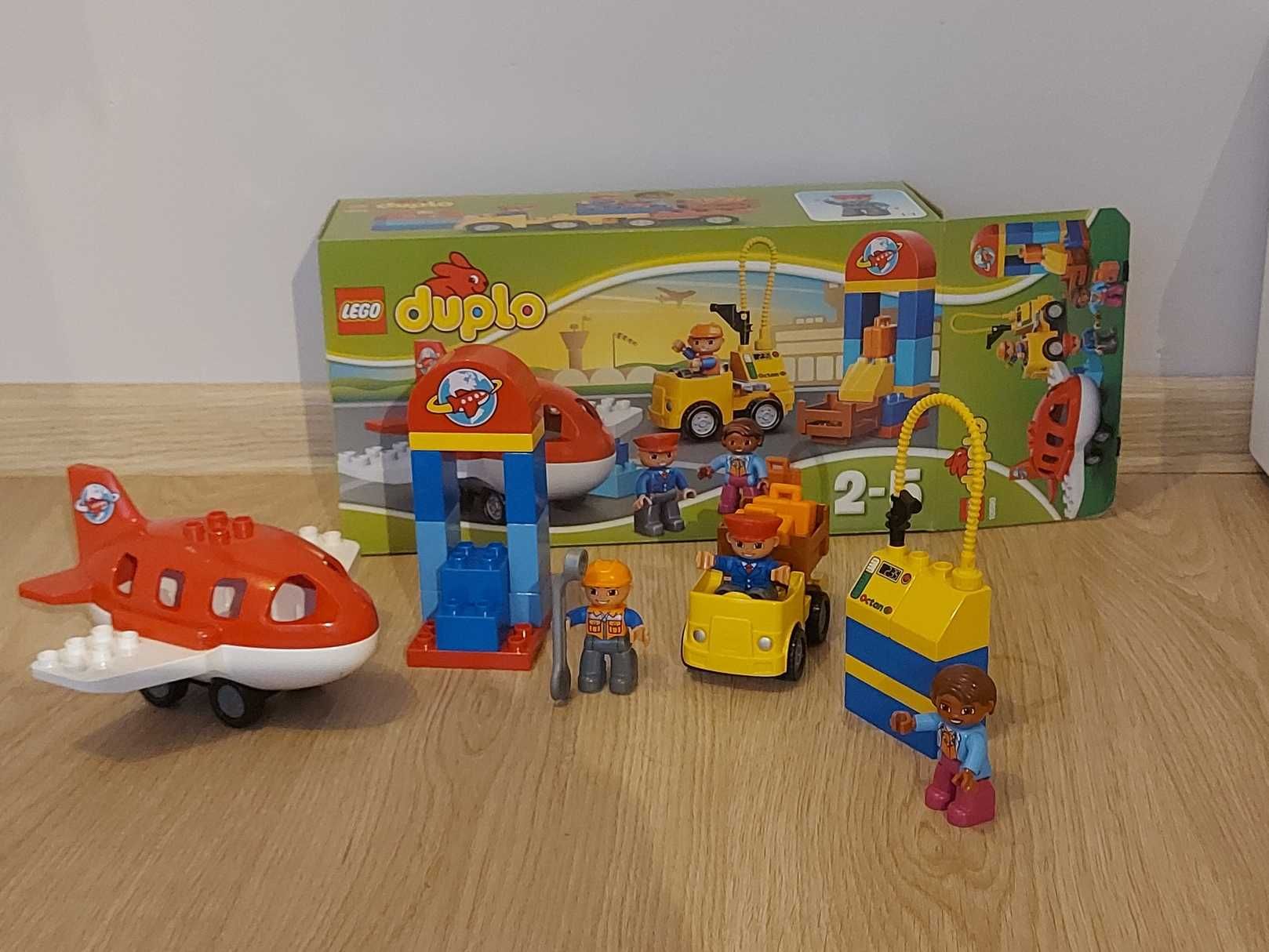 Lotnisko Lego duplo 10590