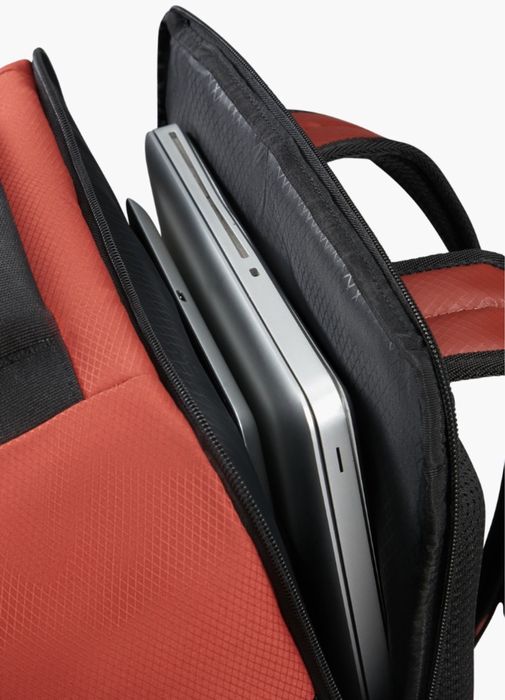 Mochila viagem e laptop