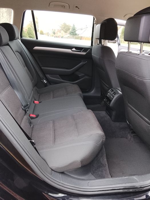VW Passat B8 2.0 TDI, Ergocomfort, parktronic, klimatronic, z Niemiec