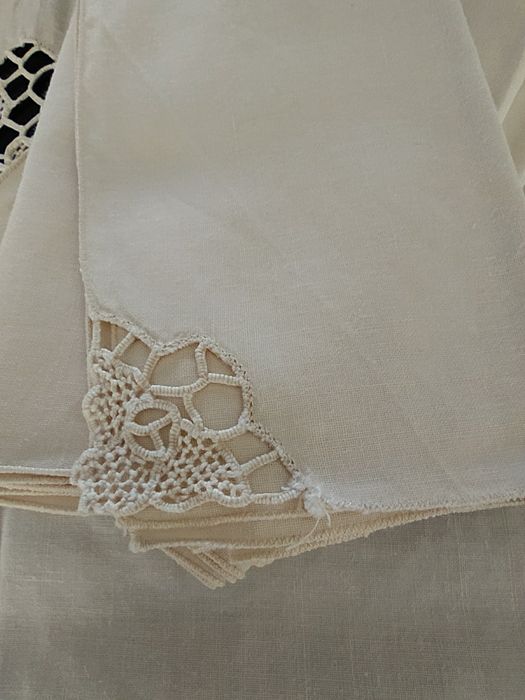 Toalha linho com 8 guardanapos