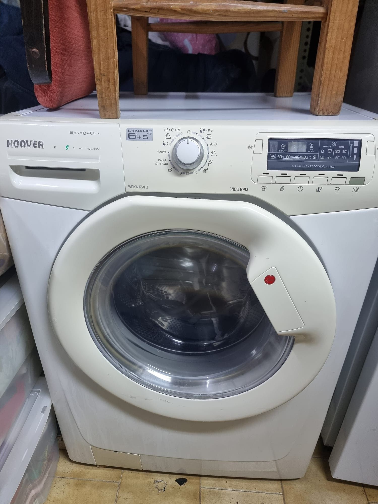 Máquina lavar e secar hoover