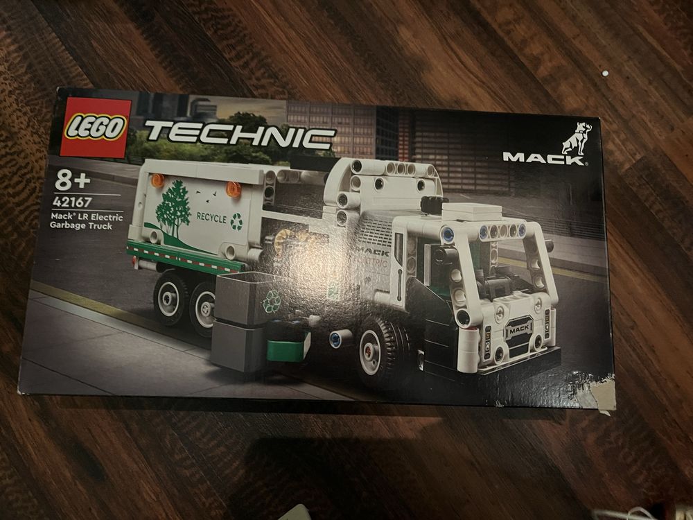 Лего Lego technic 8+ оригінал сміттєвоз. Новий! Терміново!