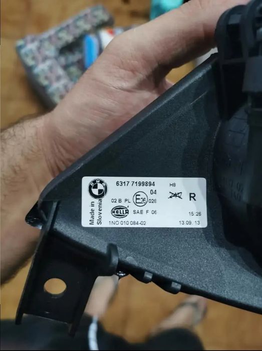 Farol de nevoeiro BMW esquerdo