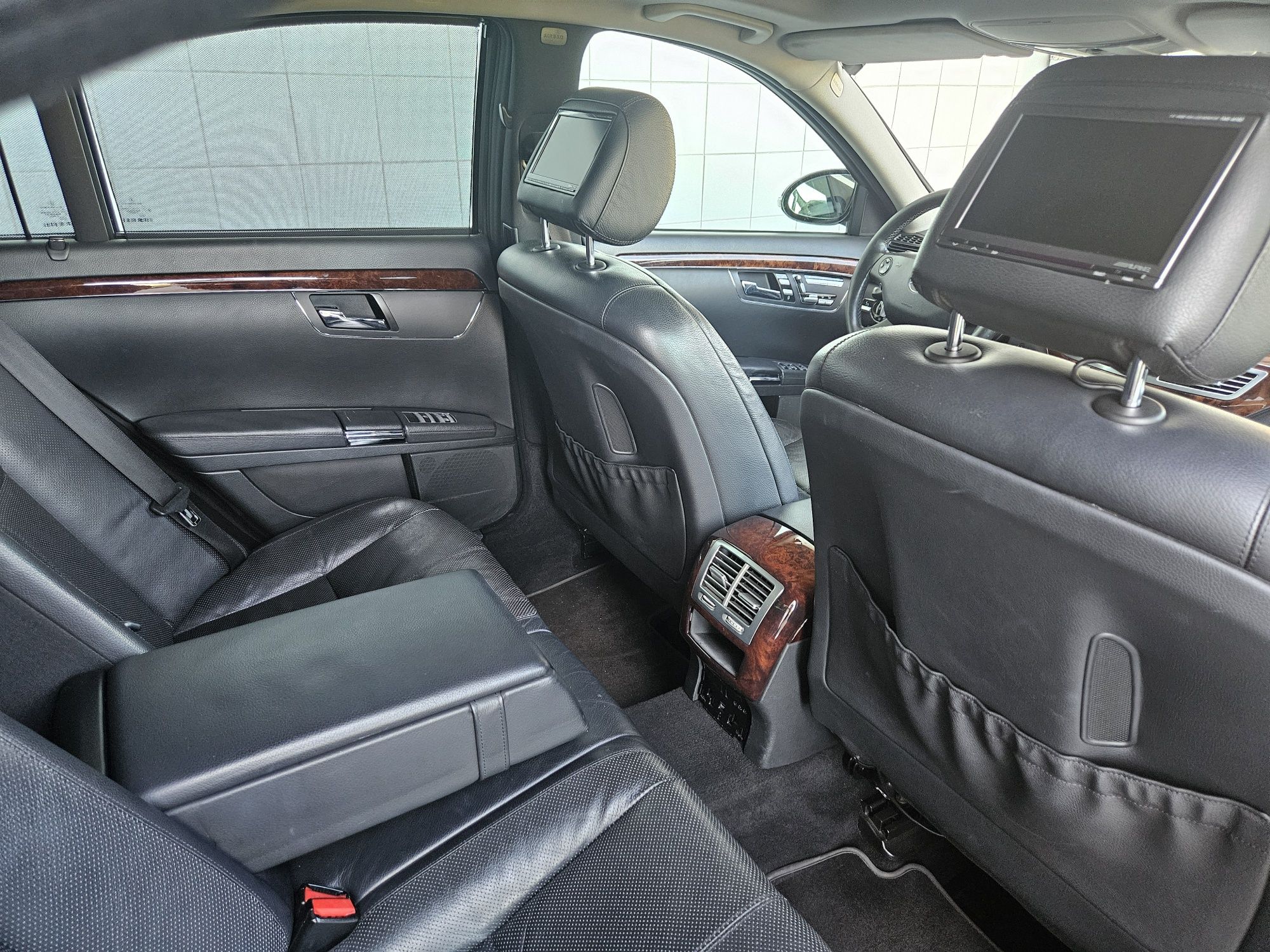 Mercedes-Benz S 320