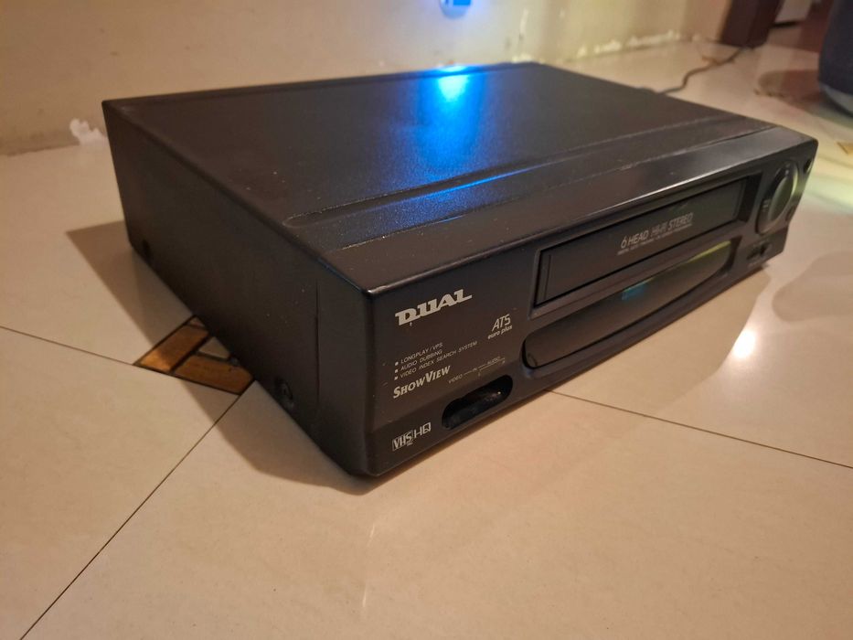 Magnetowid odtwarzacz kaset wideo VHS