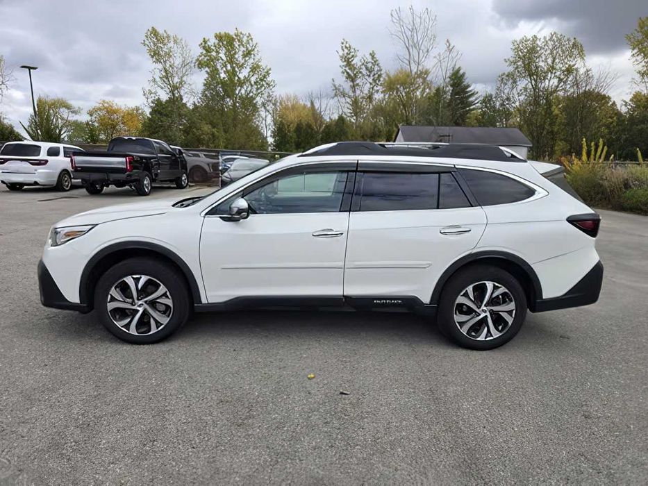 Subaru Outback      2022