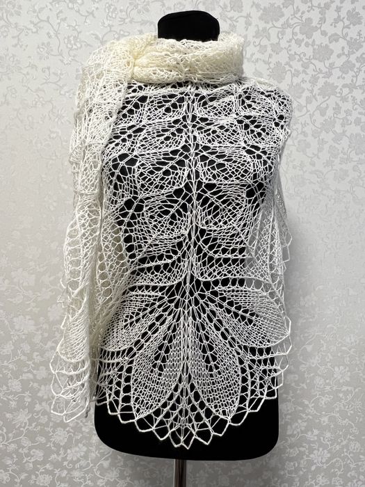 Шаль ручной работы