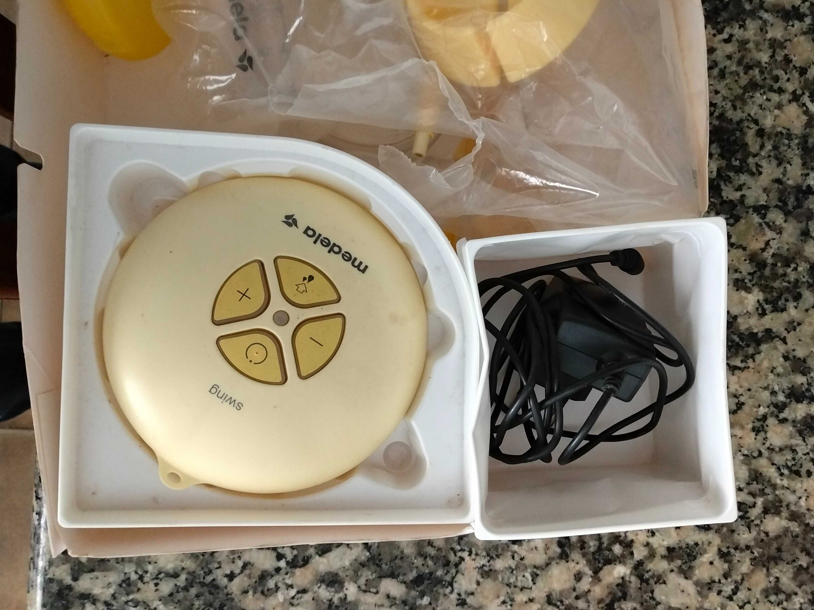 Bomba de tirar leite nunca usada