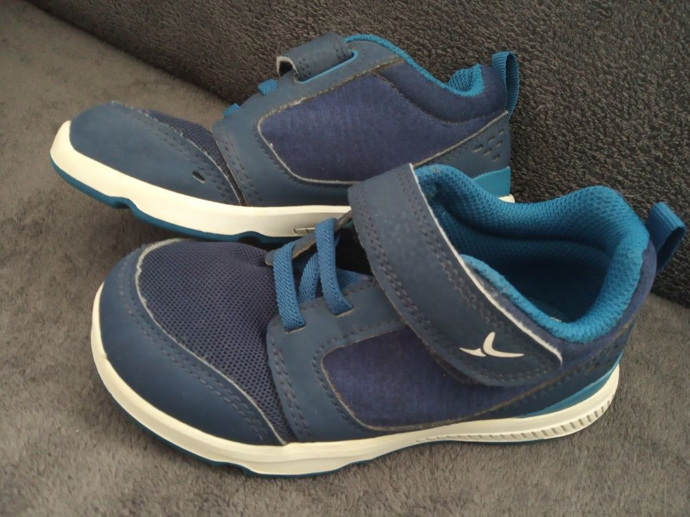 Buty chłopięce rozm. 26 Decathlon