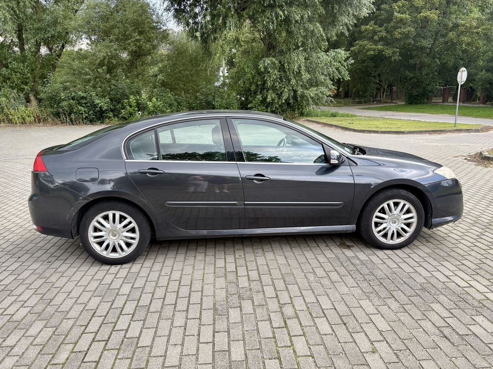 Renault Laguna III Initiale Paris 2.0 dCi