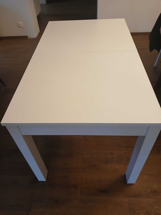 Stół biały rozkładany