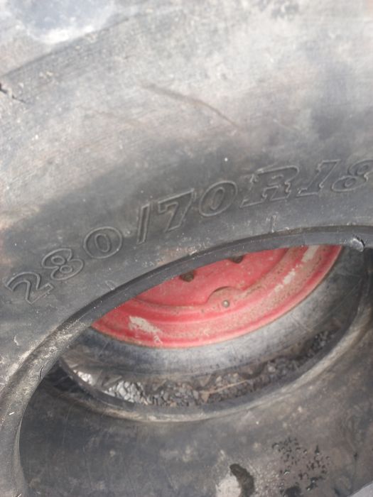 Opony BKT 280/70r18 para