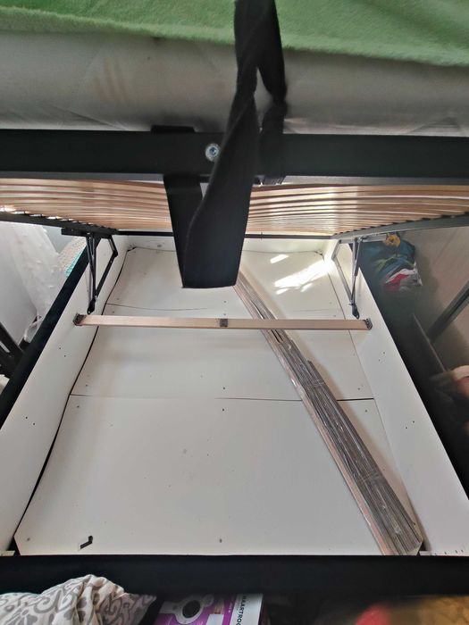 Sprzedam łóżko  sypialniane