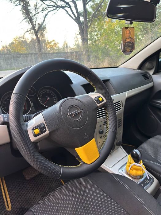 Продам opel astra h gtc 2007
