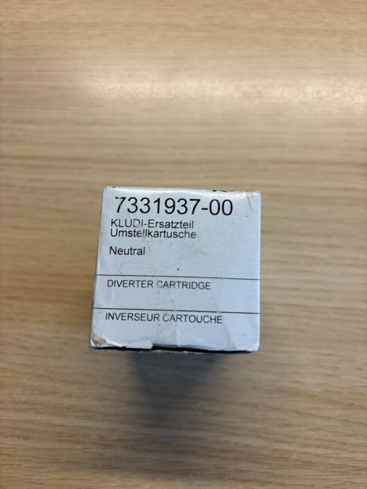 Przełącznik strumienia wody do baterii Kludi