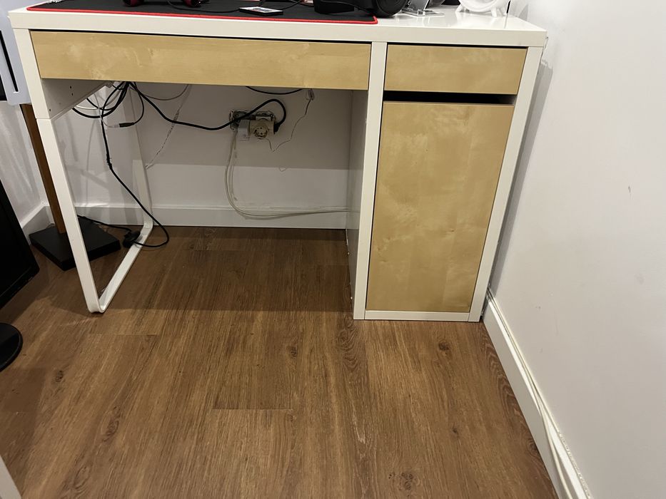 Secretaria ikea branca