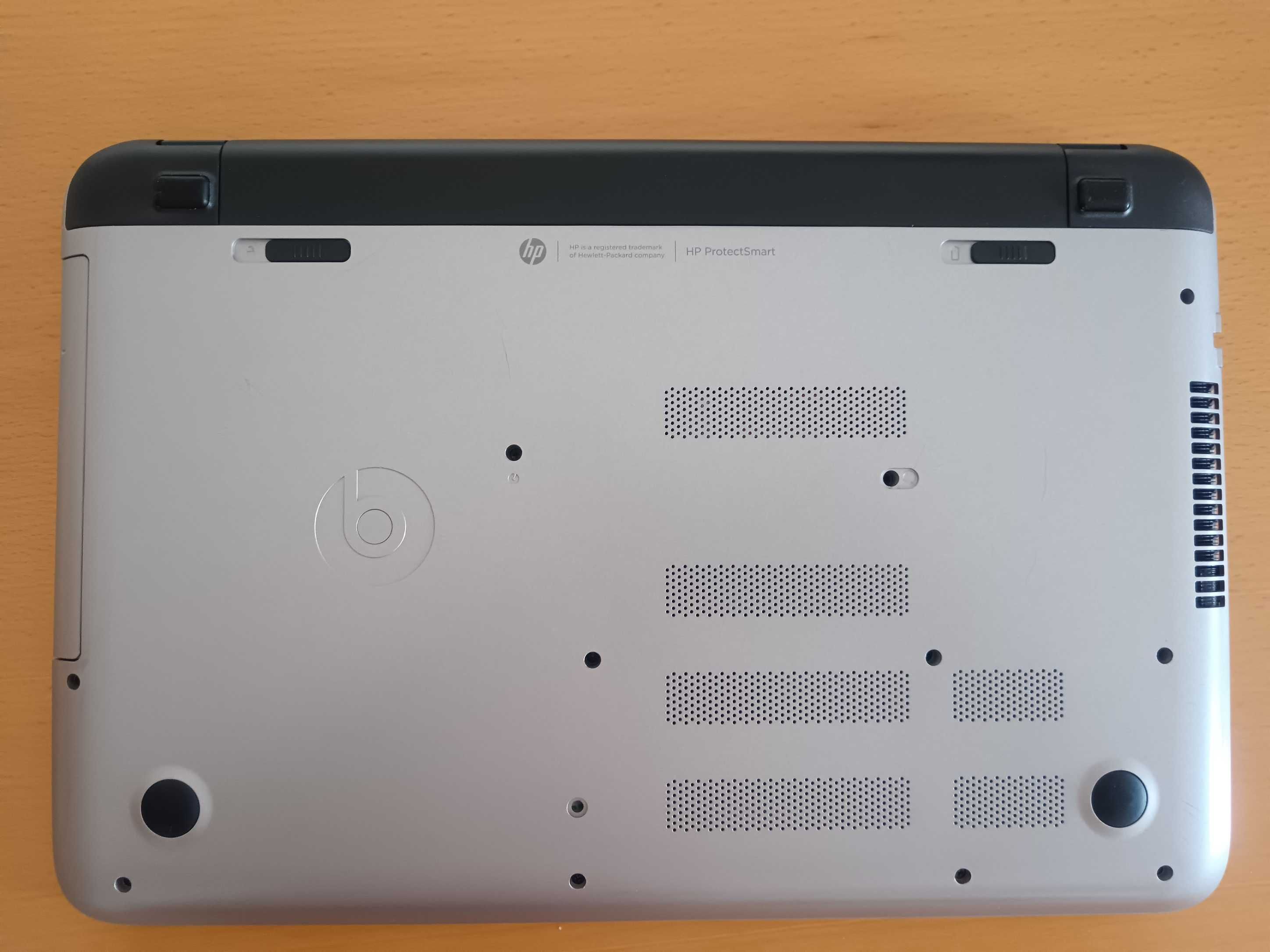 HP Envy 15-p228nf em muito bom estado estético e funcional.