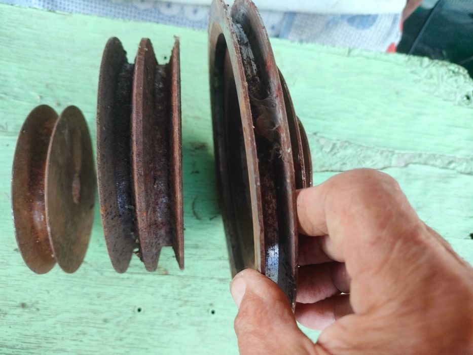 Продам шкiви рiзнi , цiна  договiрна.