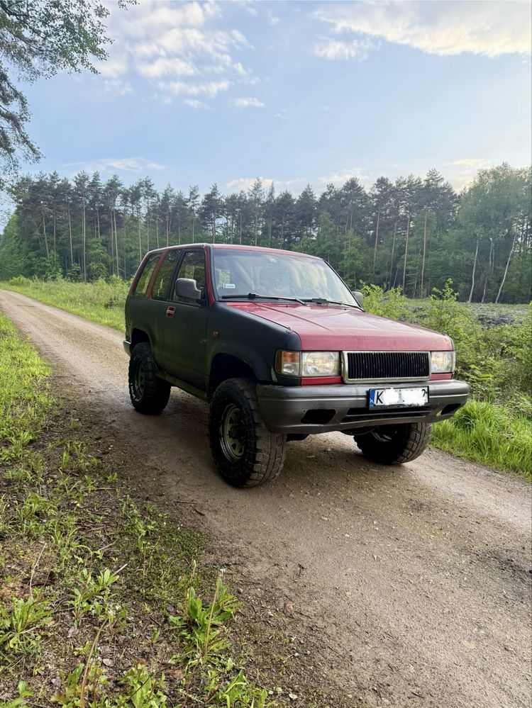 Opel Monterey 3.2 v6