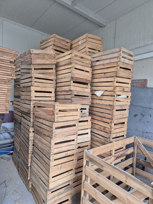 Skrzynki drewniane na owoce itp