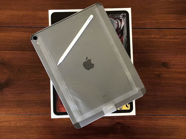 Apple iPad 12.9 3rd Gen - 2020 | 256GB | WiFi + Cel (+Apple Pencil)