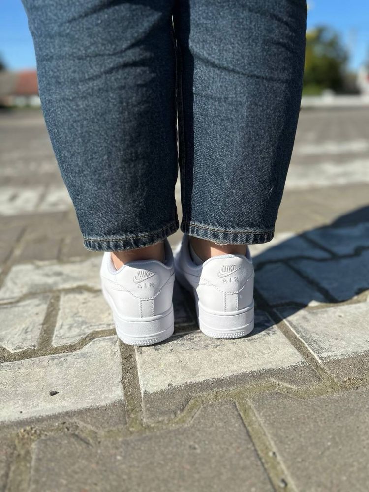 Кросівки Nike Air Force 1 Low Classic White Premium (39,41,44)