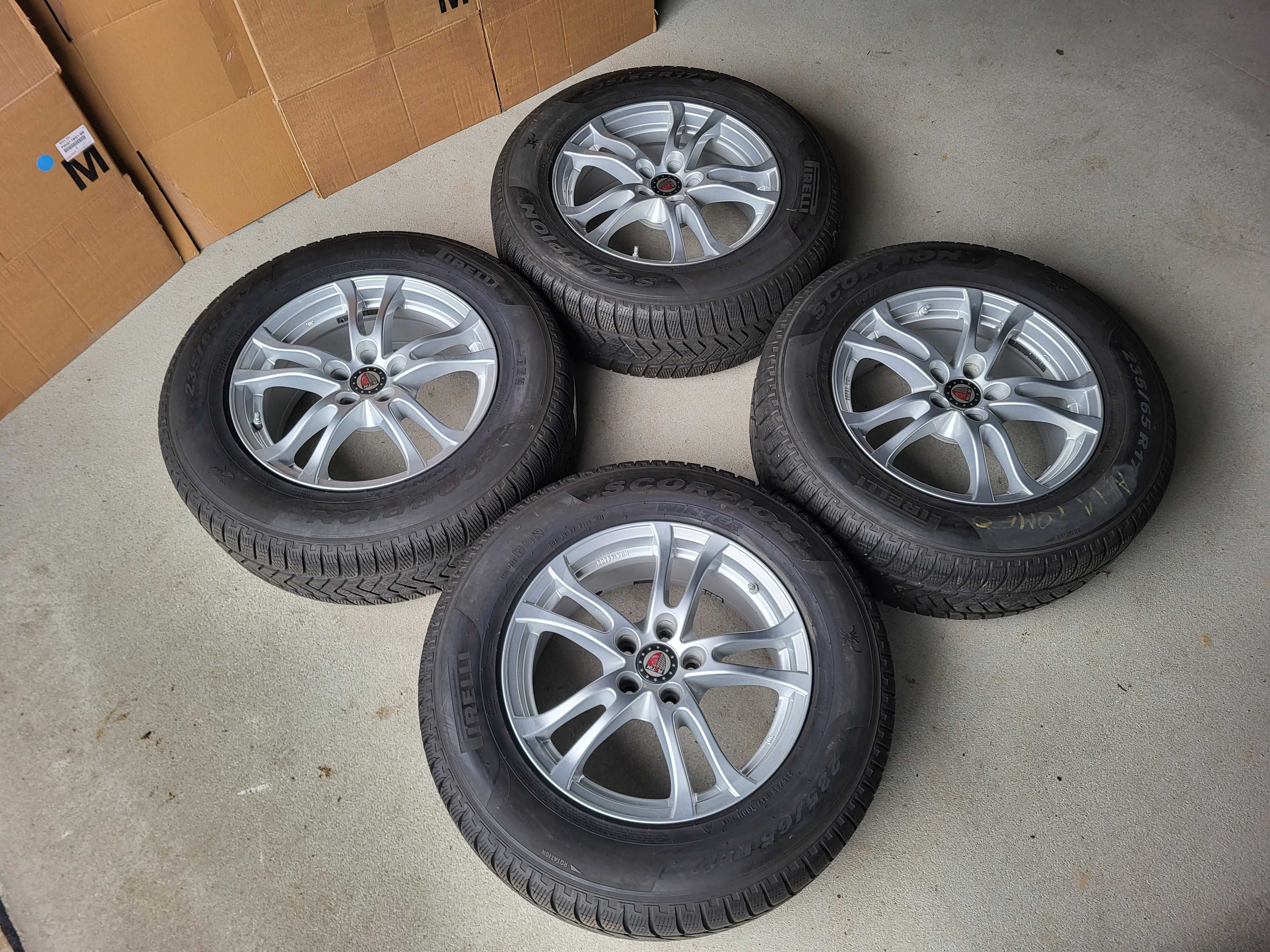 [K269] Koła zimowe 17 Cali 5x110 +235/65/17 Alfa Romeo Stelvio Pirelli