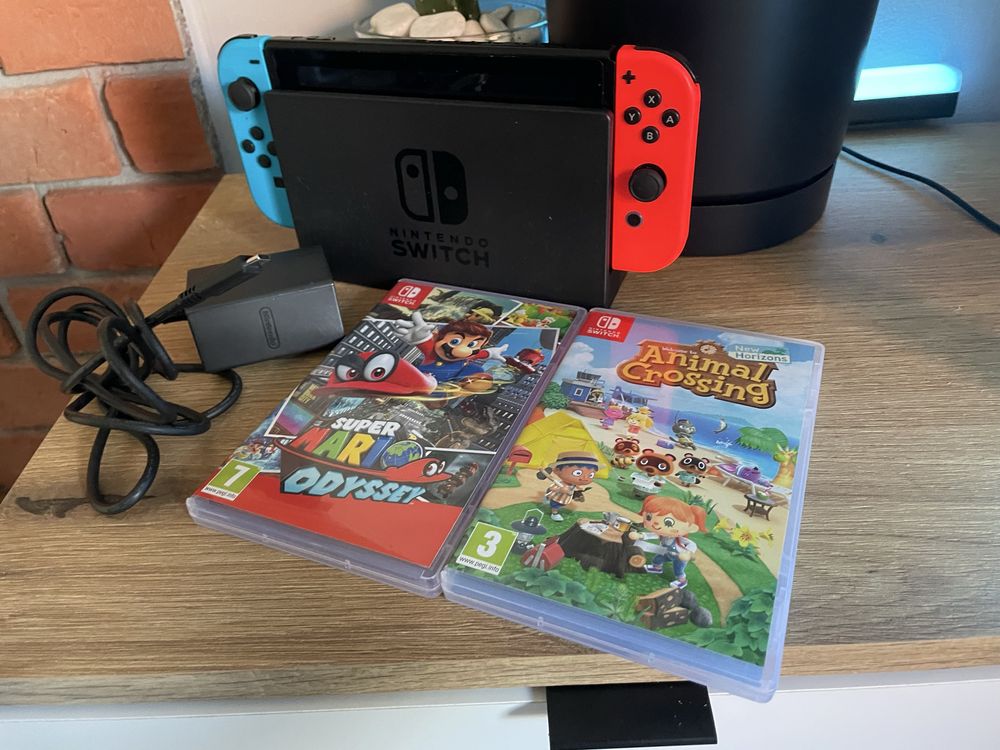 Nintendo switch + 2gry