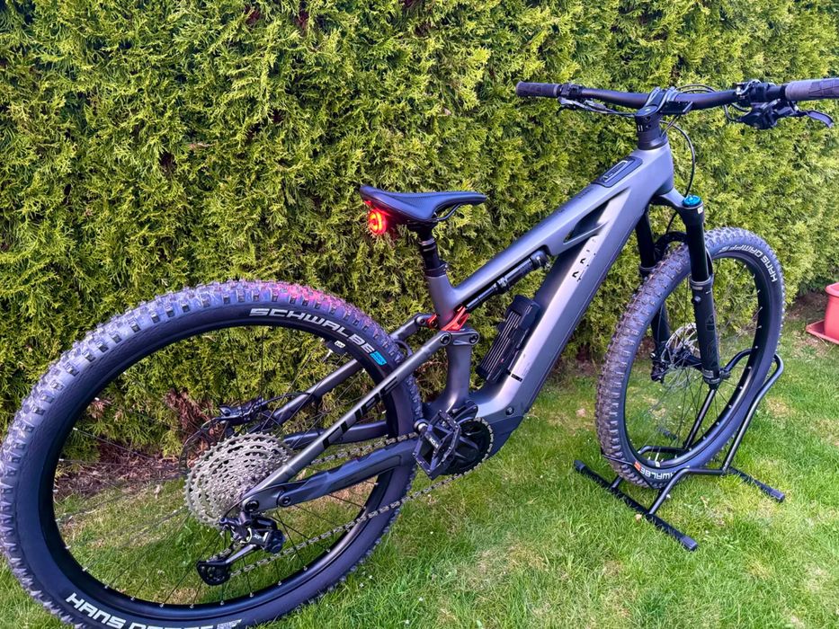 Suporte para AirTag em Bicicleta (com ou sem luz)