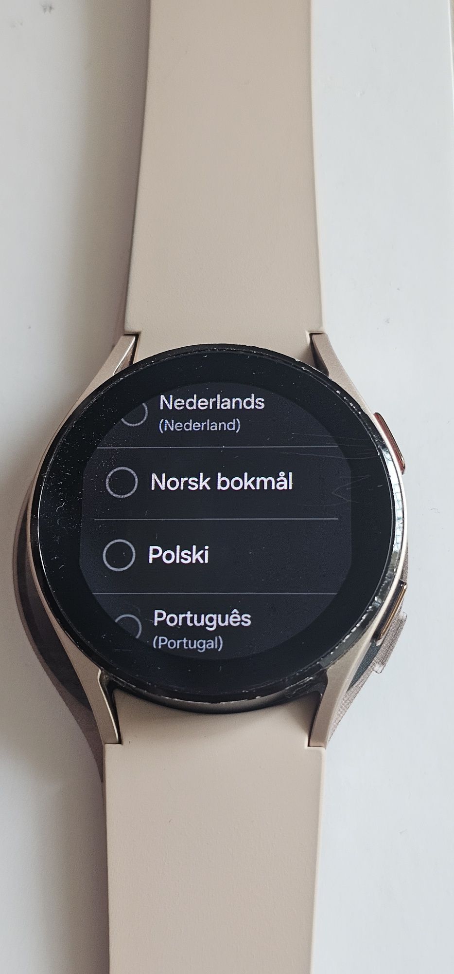 Samsung galaxy watch 4 SM-R860