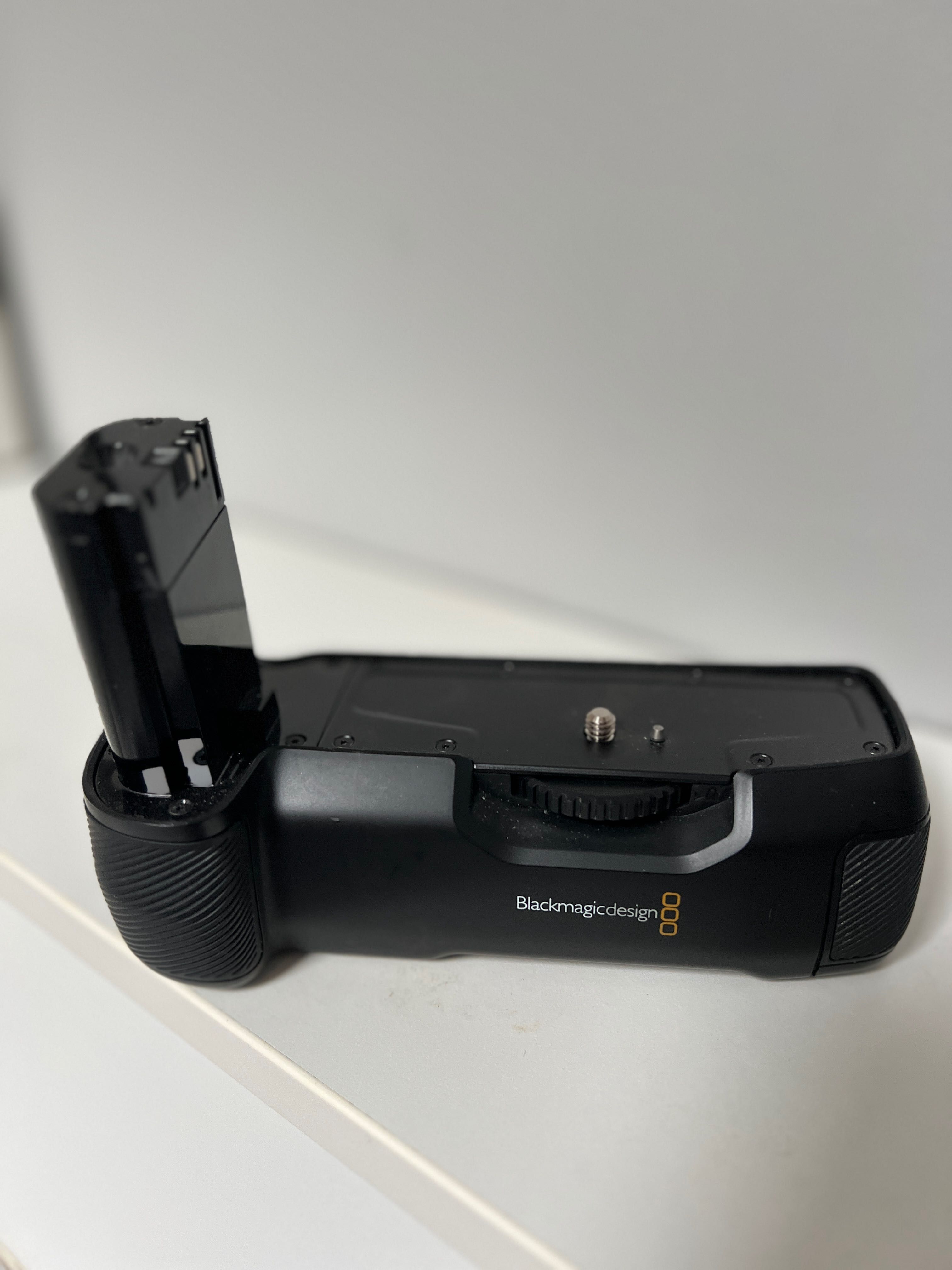 Blackmagic 4K / 6K Battery Grip uchwyt na baterie