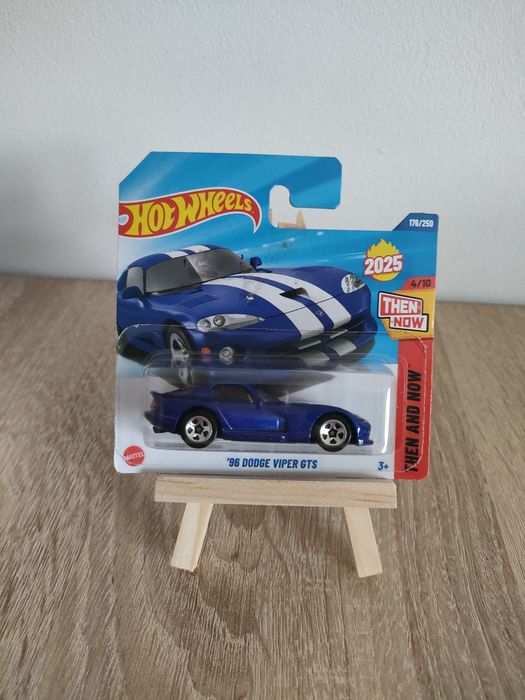 Hot Wheels '96 Dodge Viper GTS