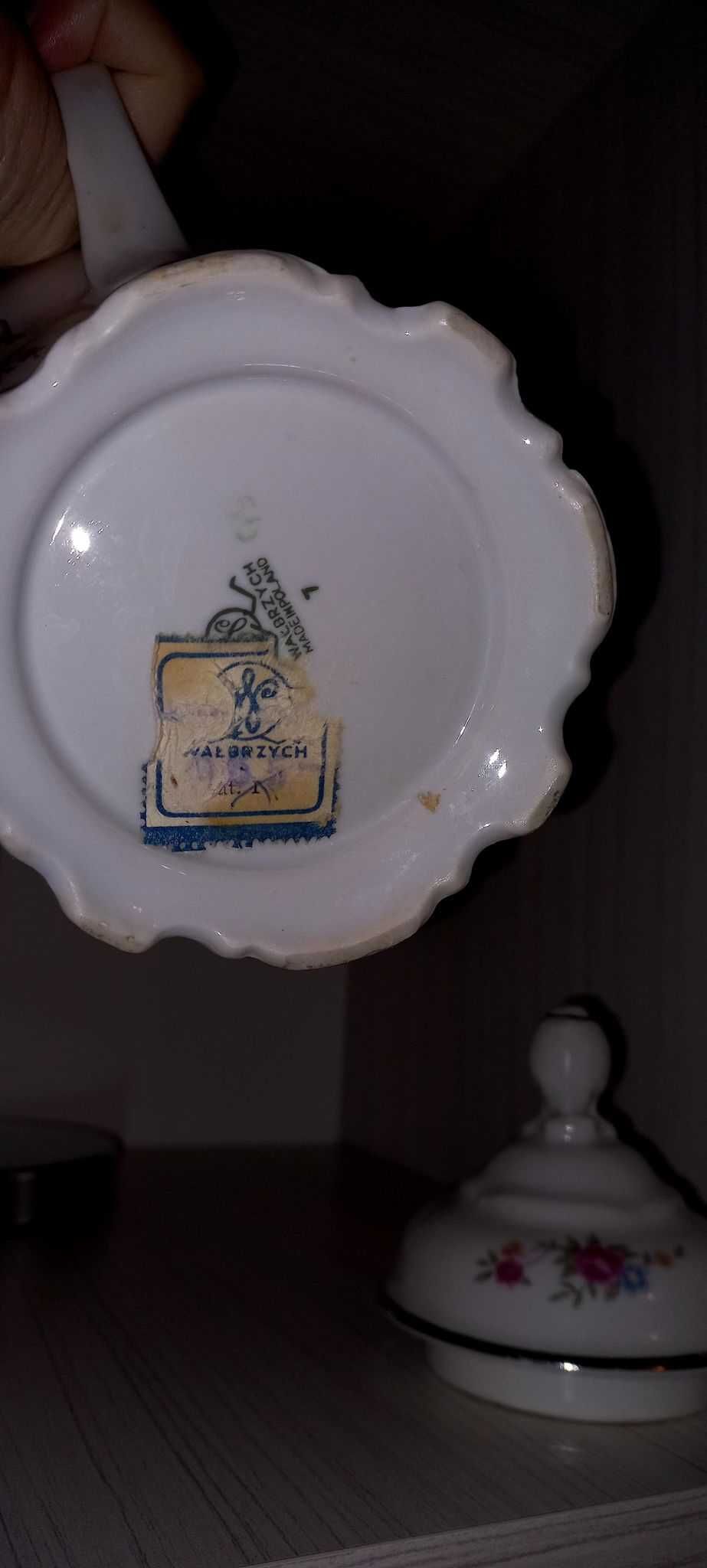 Piękny vintage porcelanowy dzbanek w kwiatki