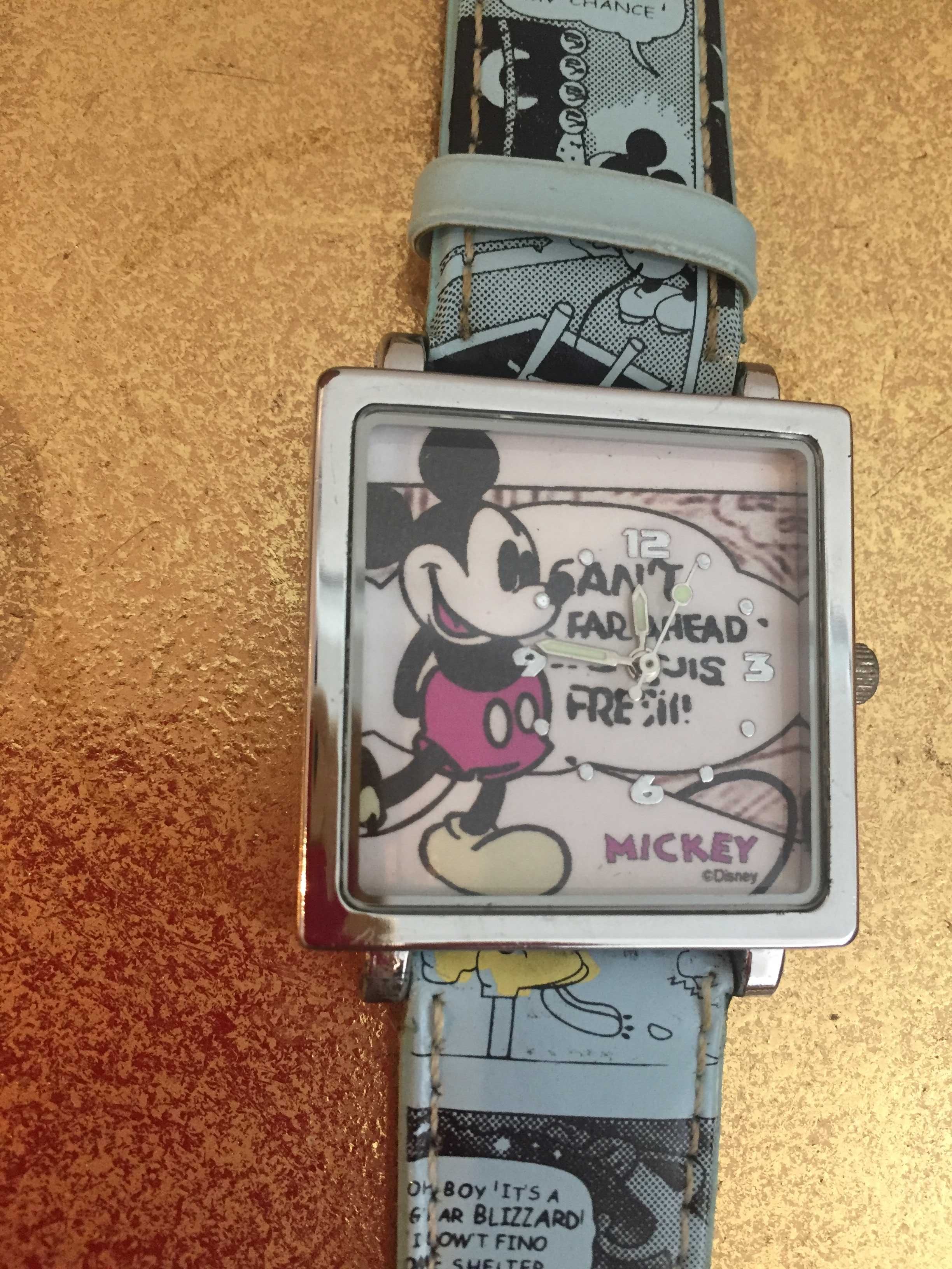 Relógios Disney. 101 Dalmatas e Mickey Mouse. Novos.