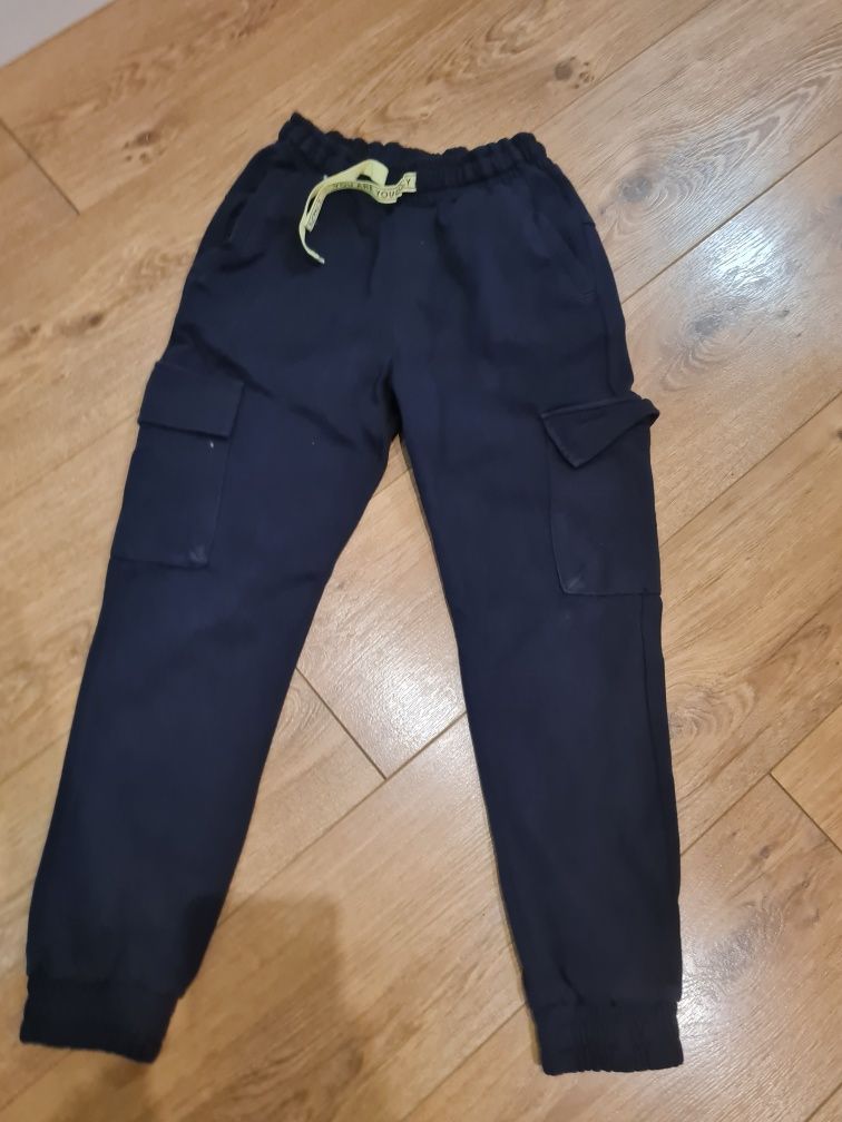 Spodnie dresowe Reserved 140 cm