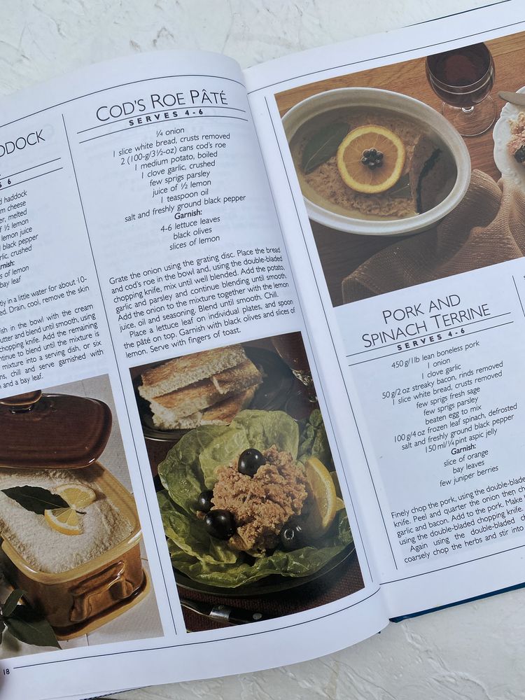 Книга англійською мовою Food processor Cookbook Jill Spencer