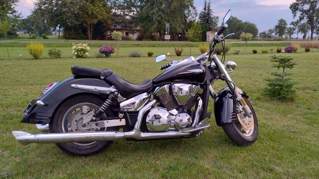 Honda VTX 1300 R Retro 1800 Custom