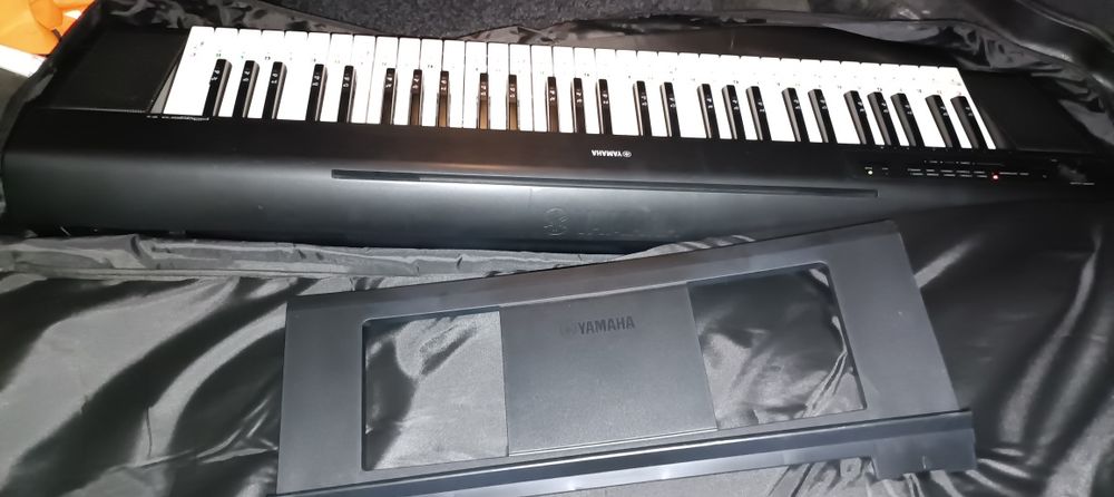 Pianino cyfrowe Yamaha piagggero np12