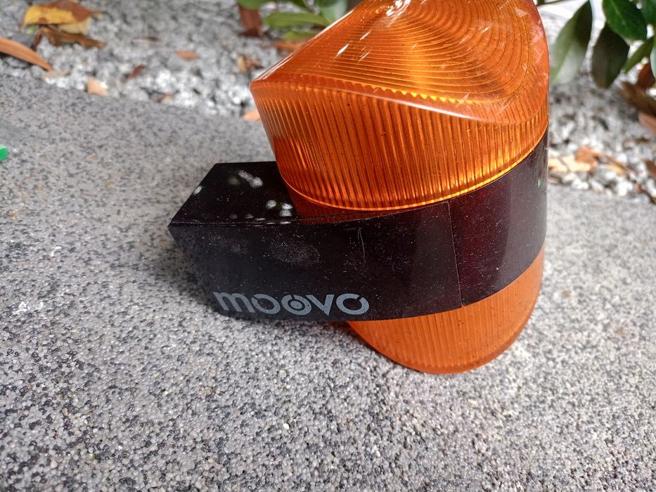 Sprzedam siłowniki do bramy moovo