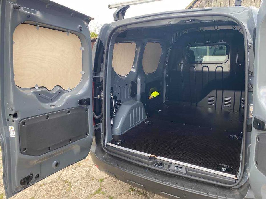 Dacia Dokker Podłoga ze sklejki 9mm Wysyłka Gratis !