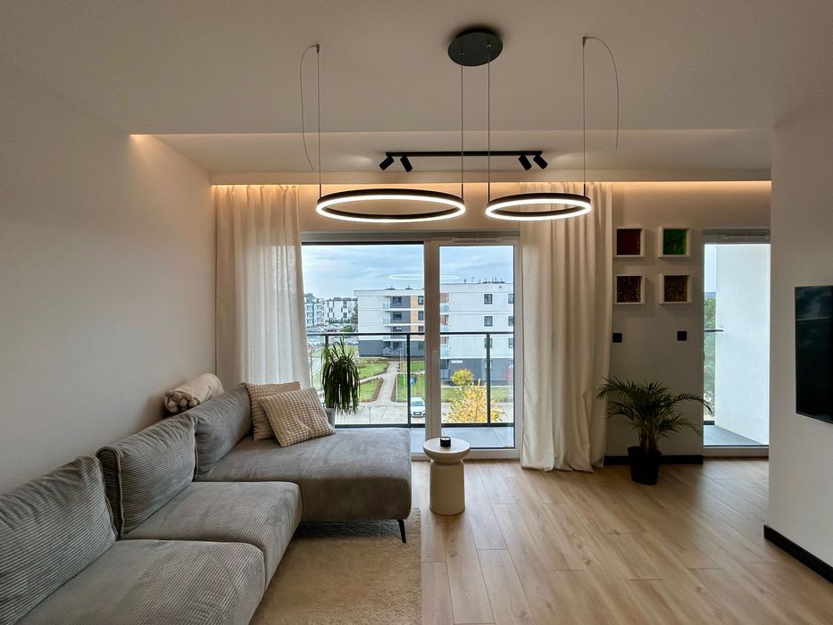 umeblowane mieszkanie dwupoziomowe/miejsce parkingowe/ 2 balkony taras