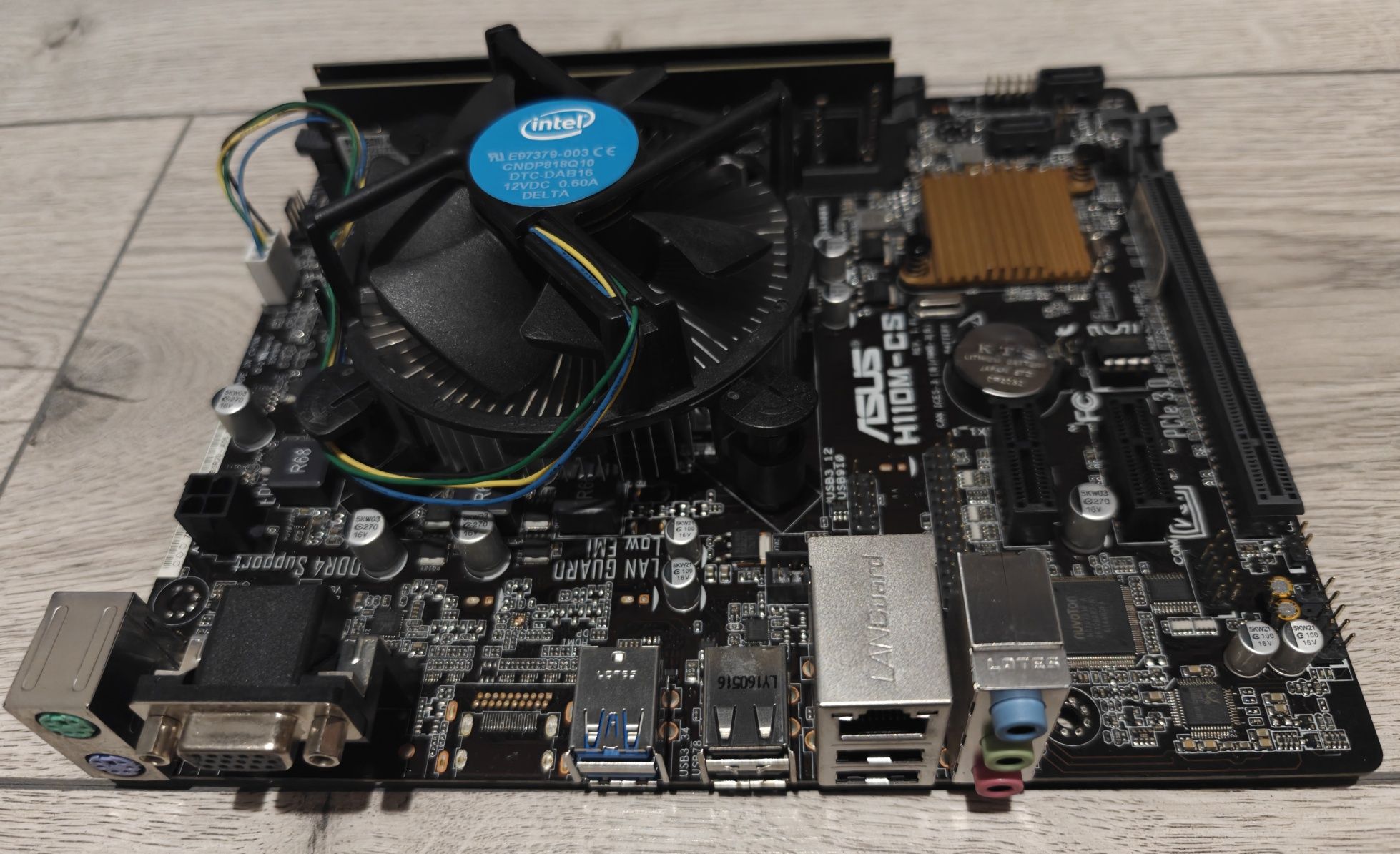 Материнська плата Asus H110M-CS / Intel Pentium G4400 / DDR4