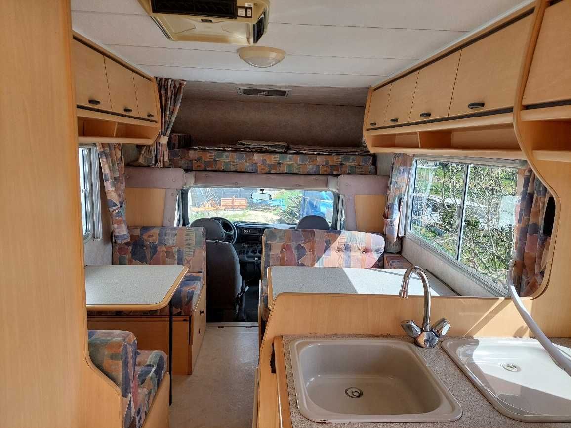 Vendo autocaravana Ford Challenger