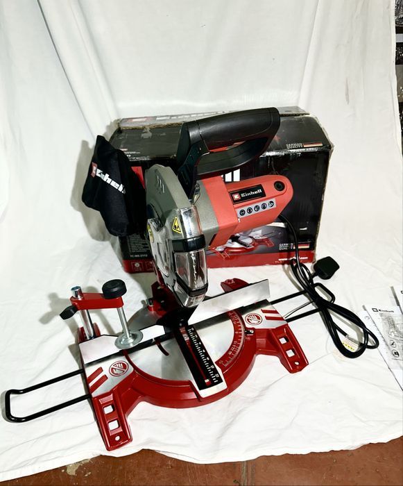 Пила торцовочная Einhell ТC-MS 2112! из Германии!