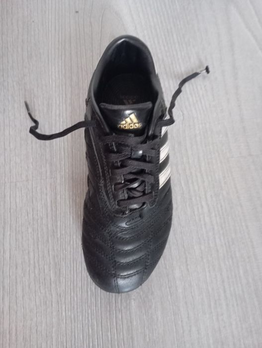 Продам бутсы футбольные